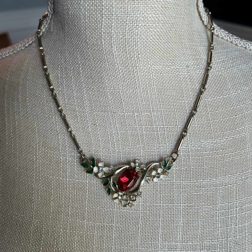 Vintage Floral Necklace with Red Gemstone
